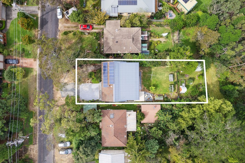 17 Leumeah Road, Woodford NSW 2778 — photo 9