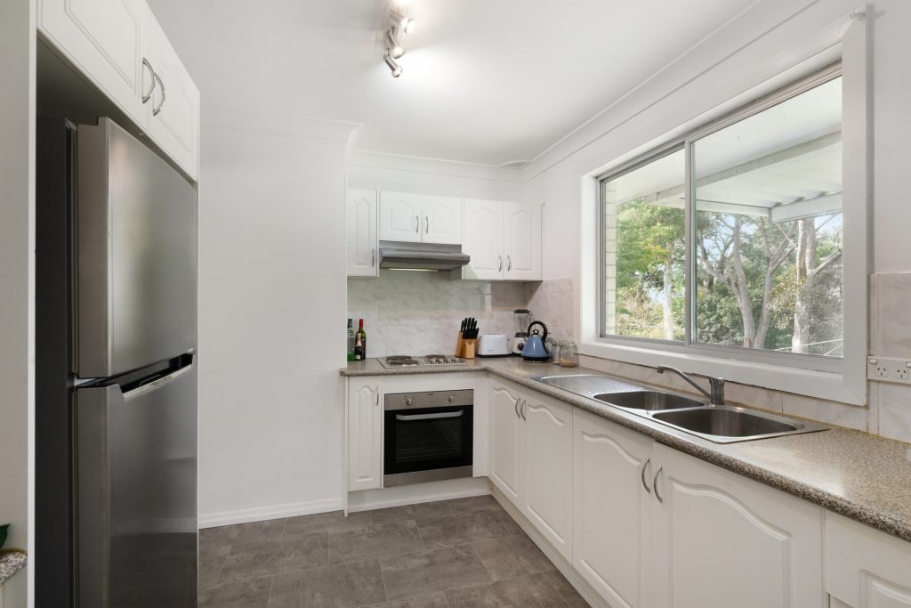 14 The Appian Way, Woodford NSW 2778 — photo 3