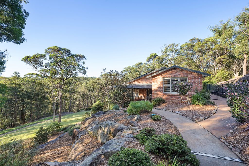 32 Ridge View Close, Winmalee NSW 2777 — photo 12