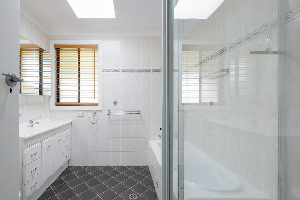 51 Singles Ridge Road, Winmalee NSW 2777 — photo 7