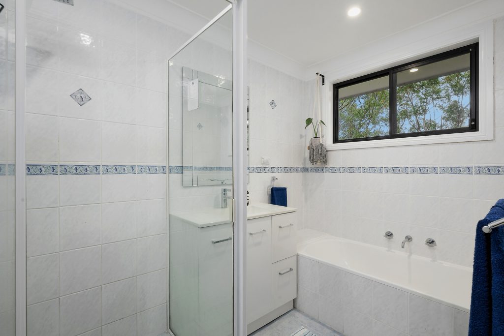 31 Lochinvar Street, Winmalee NSW 2777 — photo 7