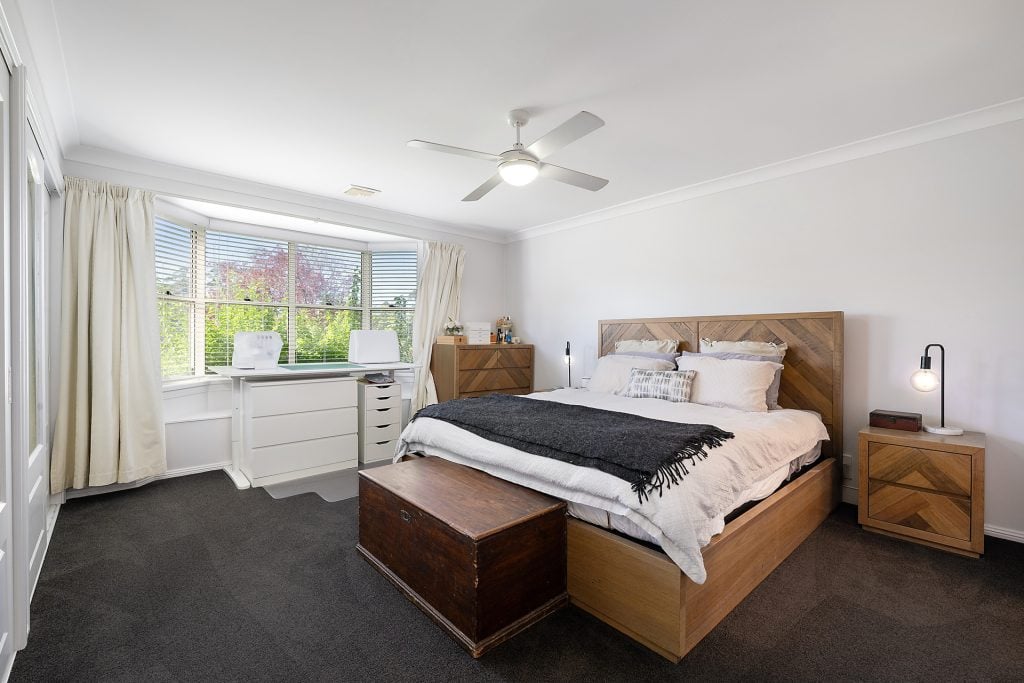 19 Pinecrest Street, Winmalee NSW 2777 — photo 5