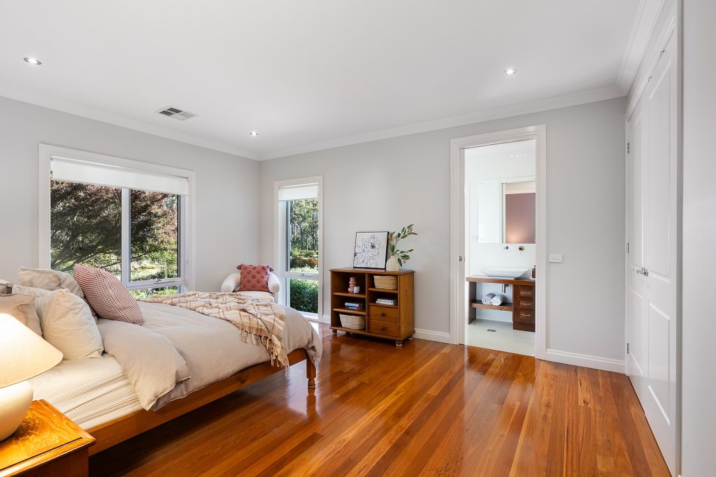 318-328 Singles Ridge Road, Yellow Rock NSW 2777 — photo 13