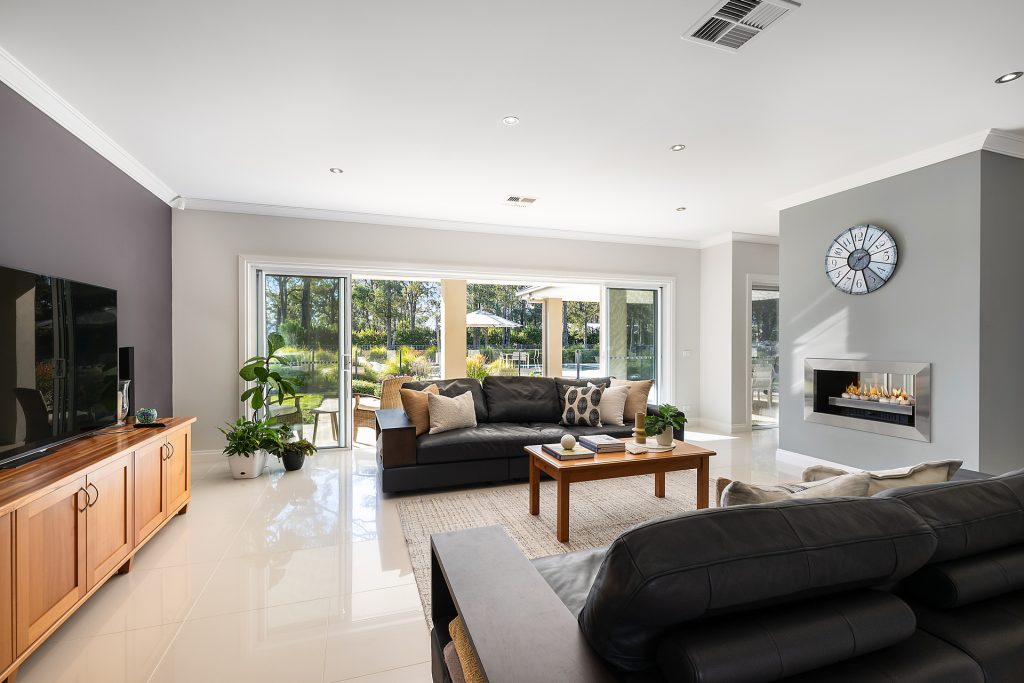 318-328 Singles Ridge Road, Yellow Rock NSW 2777 — photo 4