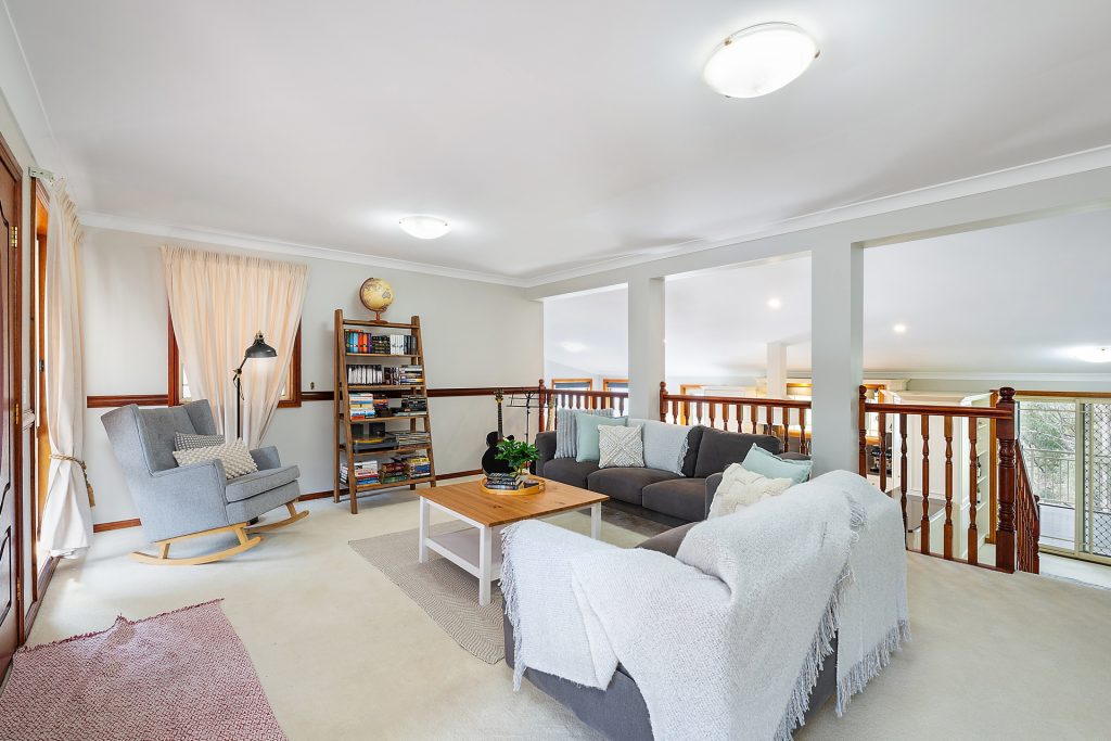 15 Roberts Parade, Hawkesbury Heights NSW 2777 — photo 3
