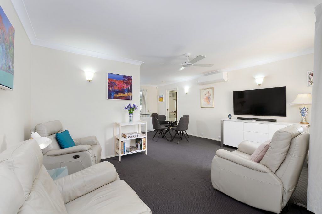 4 Yandina Avenue, Winmalee NSW 2777 — photo 2