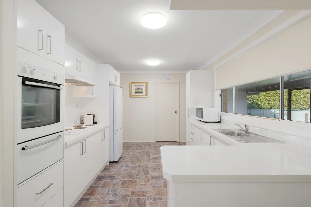 4 Yandina Avenue, Winmalee NSW 2777 — photo 3