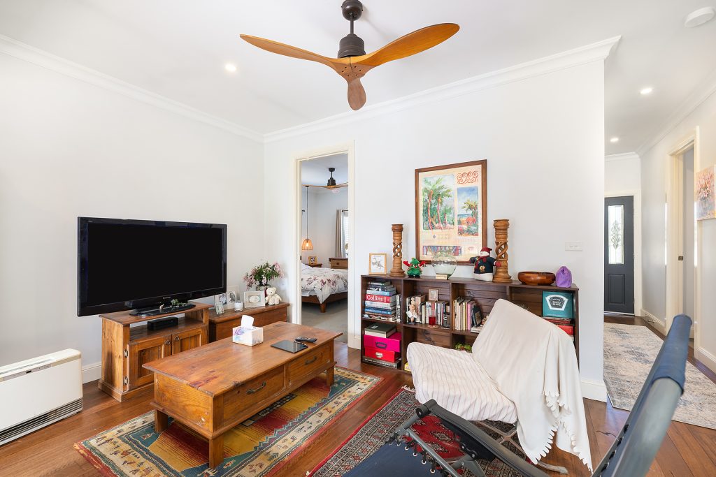 86 Great Western Highway, Woodford NSW 2778 — photo 2