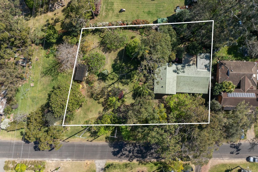 78 Russell Avenue, Valley Heights NSW 2777 — photo 17