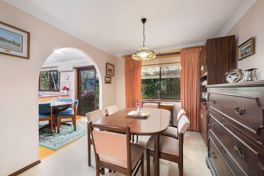 78 Russell Avenue, Valley Heights NSW 2777 — photo 3