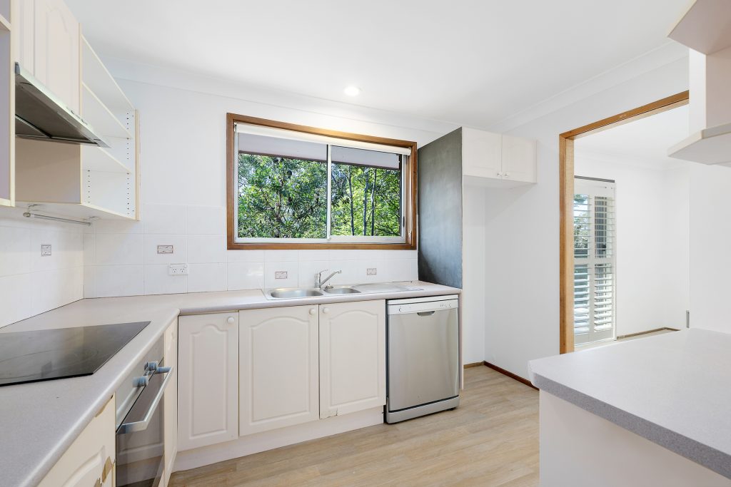 56 Davies Avenue, Springwood NSW 2777 — photo 2