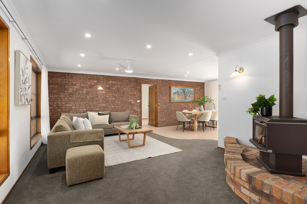 32 The Chase, Valley Heights NSW 2777 — photo 2