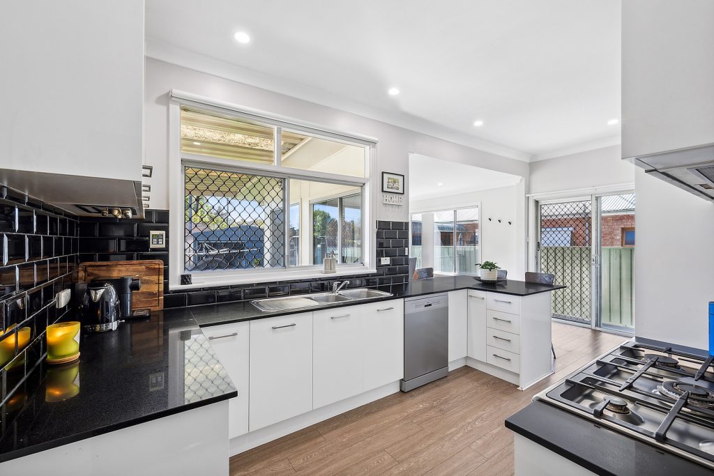 56 Bellereeve Avenue, Mount Riverview NSW 2774 — photo 2