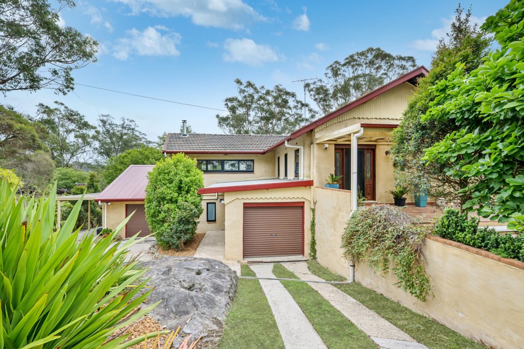 19 Hawkins Parade, Blaxland NSW 2774 — photo 2