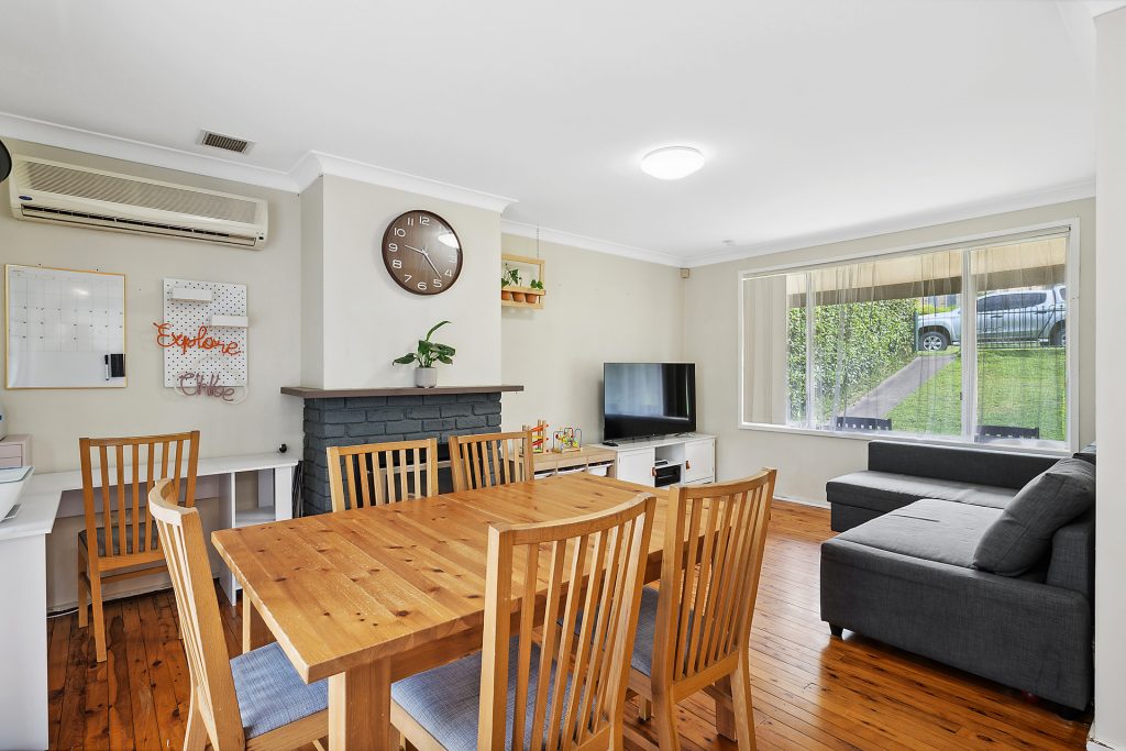 18 Moore Crescent, Faulconbridge NSW 2776 — photo 4