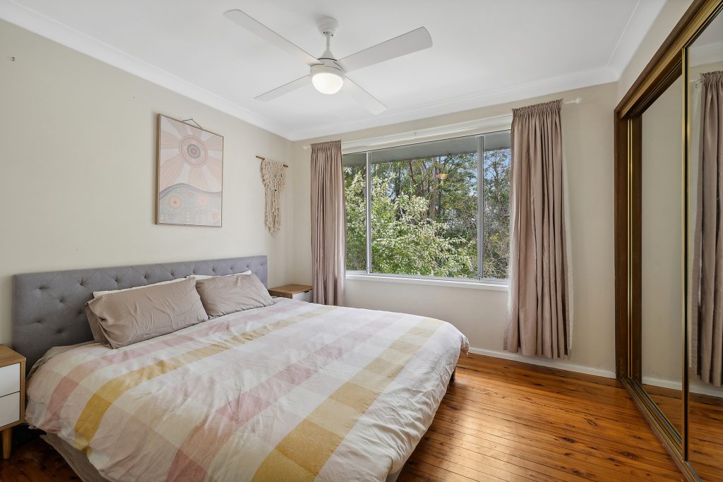 18 Moore Crescent, Faulconbridge NSW 2776 — photo 5