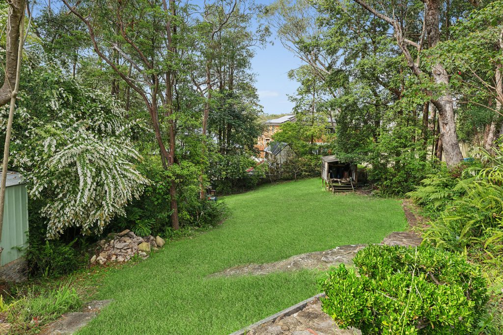 18 Moore Crescent, Faulconbridge NSW 2776 — photo 8