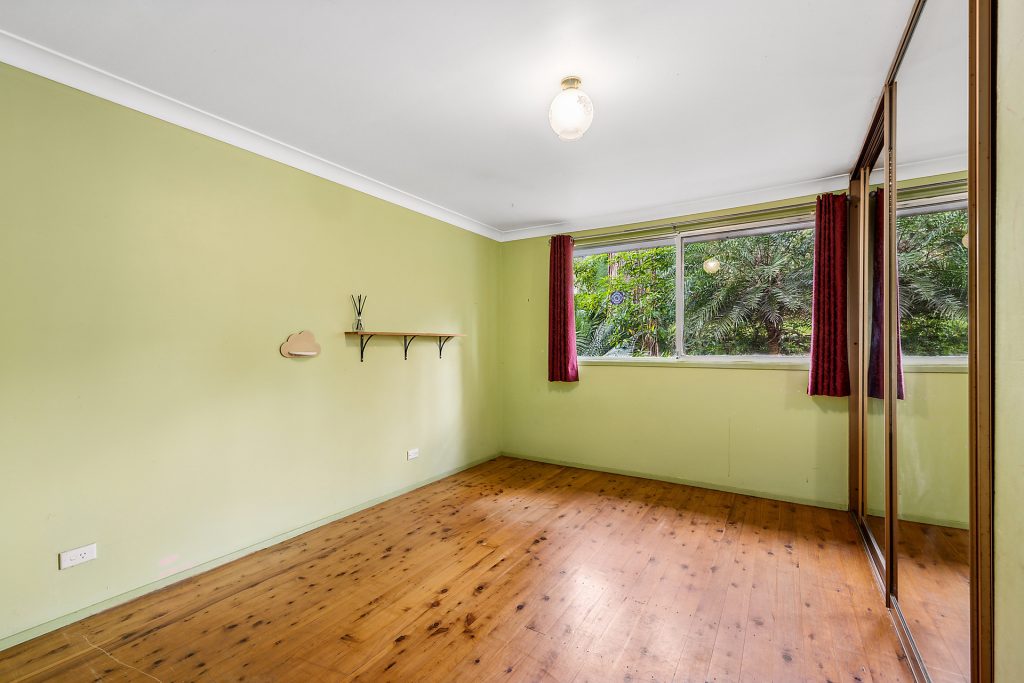 27 Springfield Crescent, Springwood NSW 2777 — photo 5