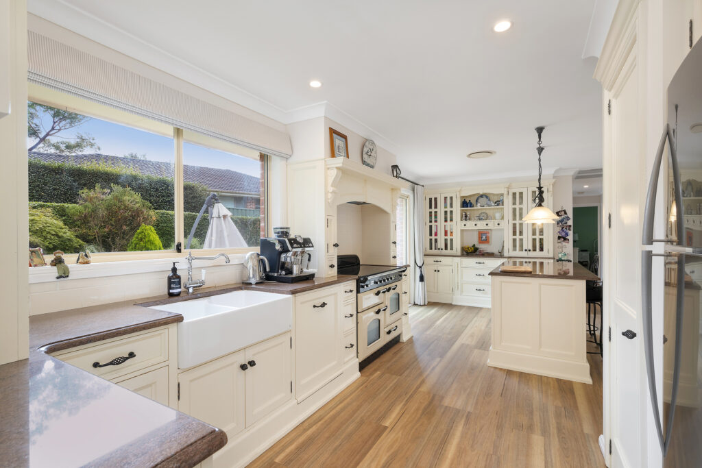 Sold - 2 Chaucer Place - New Property in Winmalee - Real Estate by Stewart Lamont