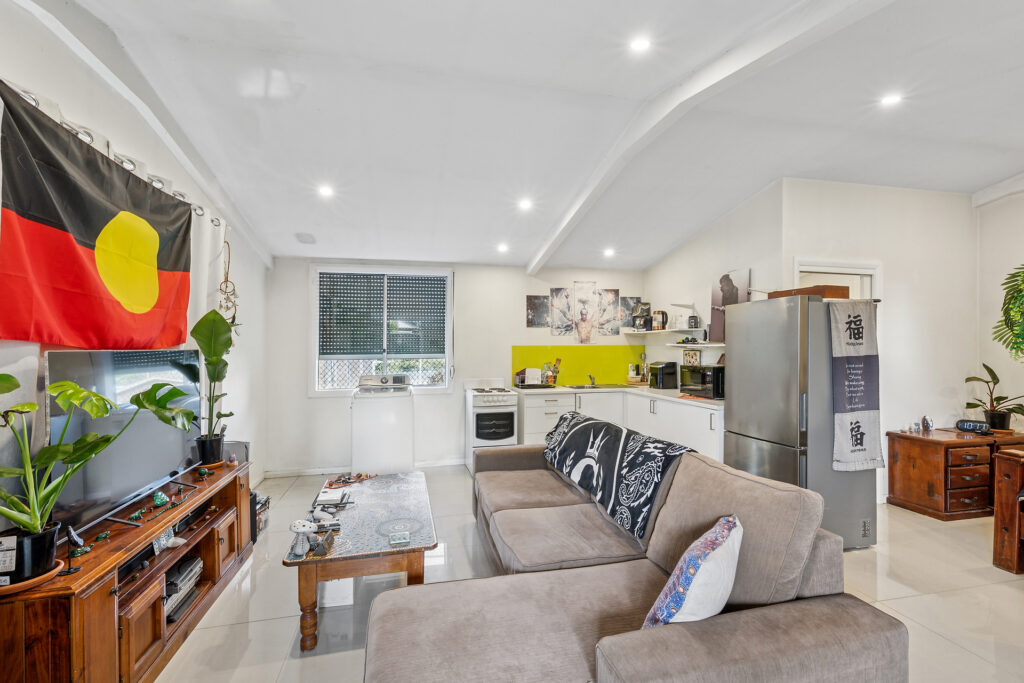 Sold - 203 Great Western Highway - New Property in Warrimoo - Real Estate by Stewart Lamont