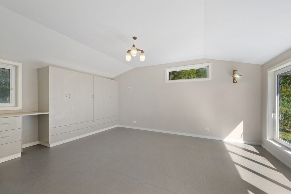 Sold - 107 Clear View Parade - New Property in Hazelbrook - Real Estate by Stewart Lamont