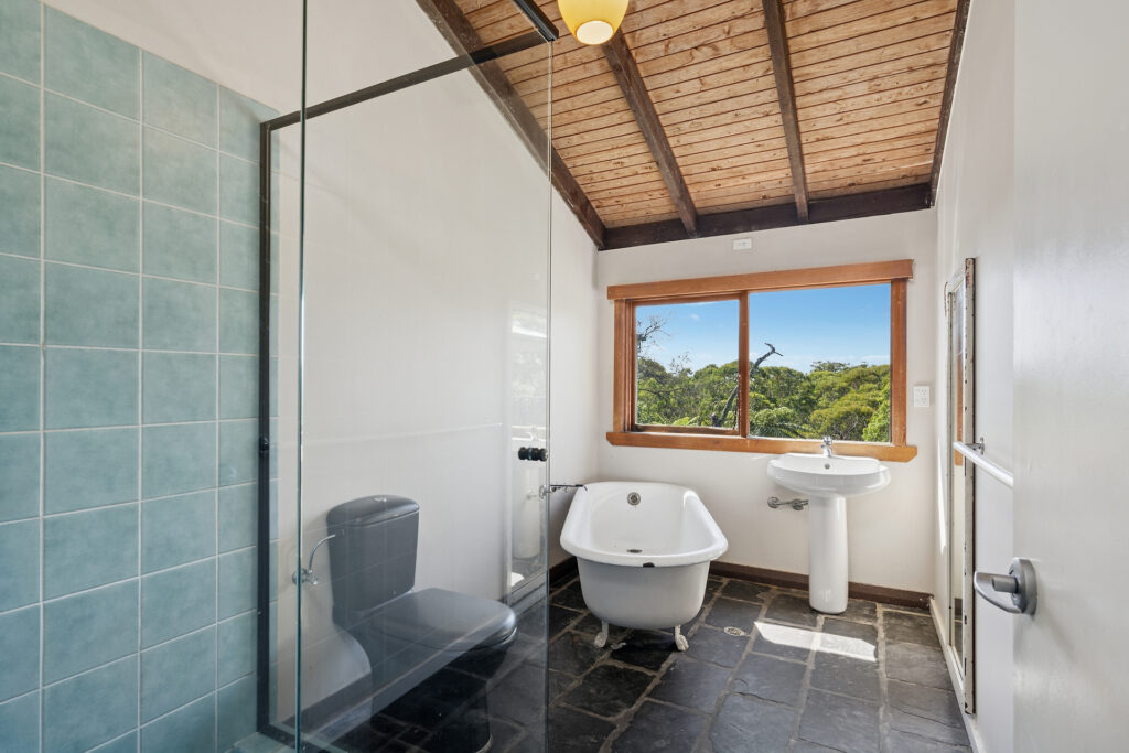 Sold - 107 Clear View Parade - New Property in Hazelbrook - Real Estate by Stewart Lamont