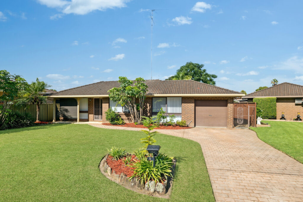 Sold - 2 Pindos Place - New Property in Emu Heights - Real Estate by Stewart Lamont