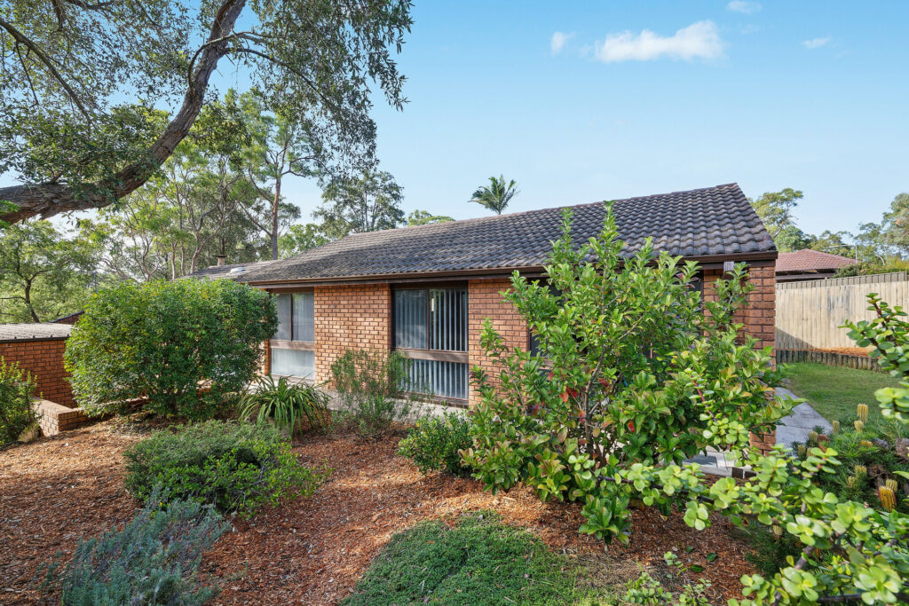 Sold - 10 Blackbutt Circle - New Property in Mount Riverview - Real Estate by Danny Walker