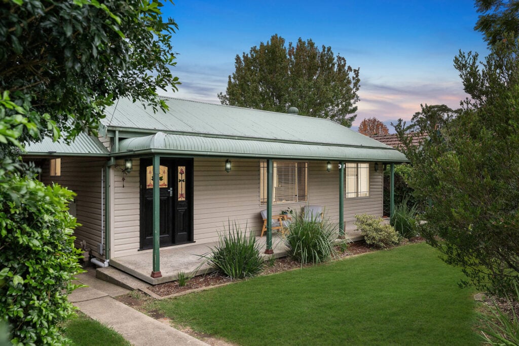 Sold - 42 Rickard Road - New Property in Warrimoo - Real Estate by Danny Walker