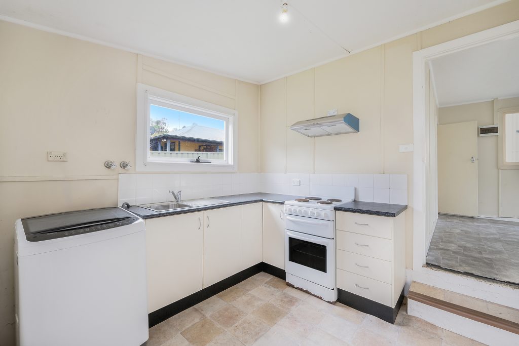 Sold - 227 Great Western Highway - New Property in Warrimoo - Real Estate by Stewart Lamont