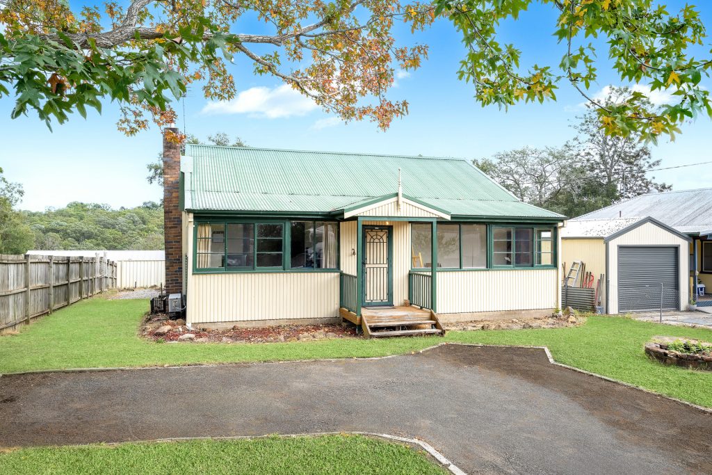 Sold - 227 Great Western Highway - New Property in Warrimoo - Real Estate by Stewart Lamont