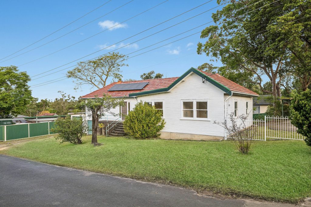 Sold - 128 Railway Parade - New Property in Warrimoo - Real Estate by Stewart Lamont