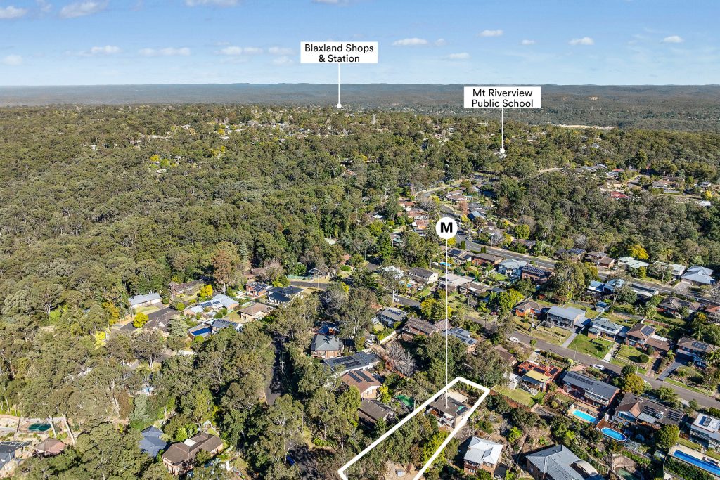 Sold - 20 Scenic Crescent - New Property in Mount Riverview - Real Estate by Stewart Lamont