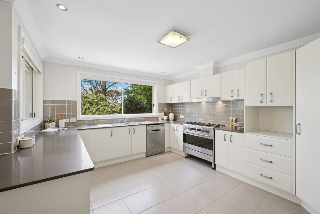 Sold - 20 Bee Farm Road - New Property in Springwood - Real Estate by Stewart Lamont
