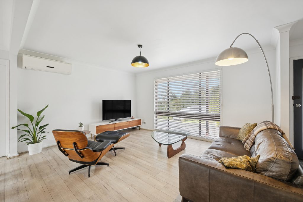 Sold - 6 Jura Crescent - New Property in Winmalee - Real Estate by Isla Czarnota