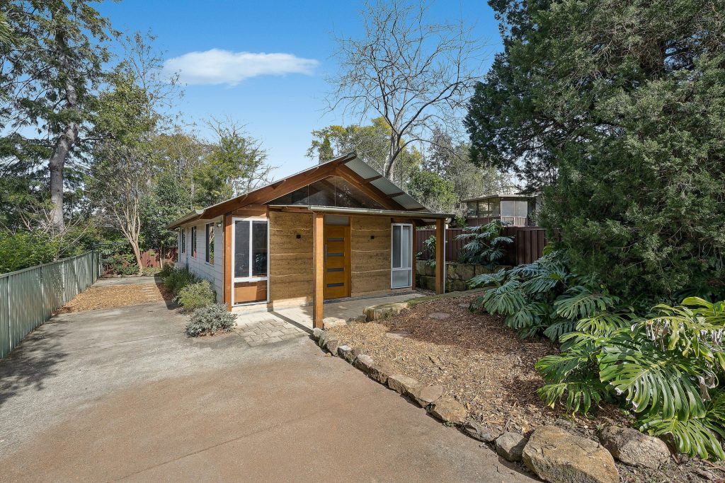 Sold - 101 Great Western Highway - New Property in Blaxland - Real Estate by Stewart Lamont