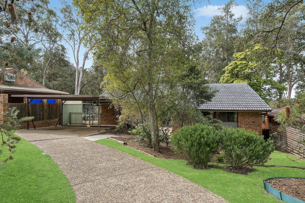 Sold - 1 Emma Parade - New Property in Winmalee - Real Estate by Stewart Lamont