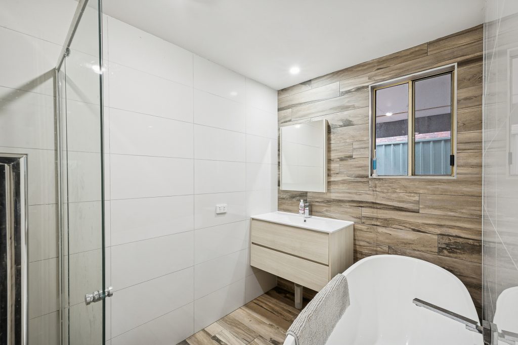 Sold - 29 Cooroy Crescent - New Property in Yellow Rock - Real Estate by Brad Cole