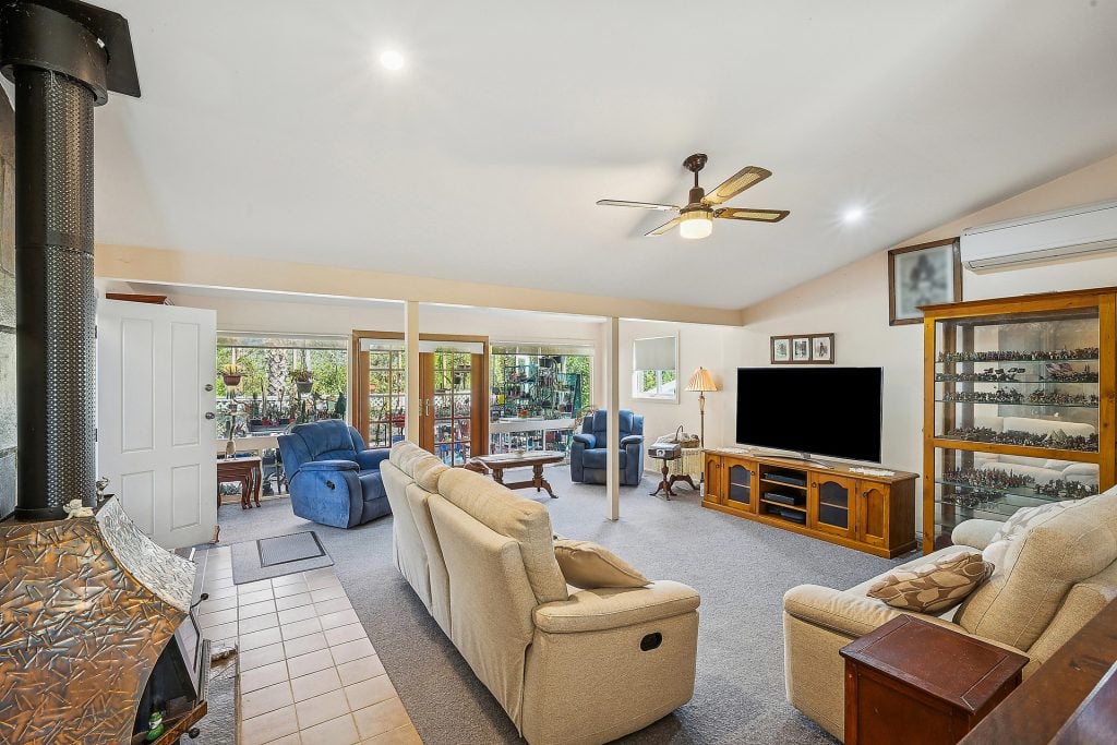 Sold - 24 Sunset Boulevard - New Property in Winmalee - Real Estate by Brad Cole