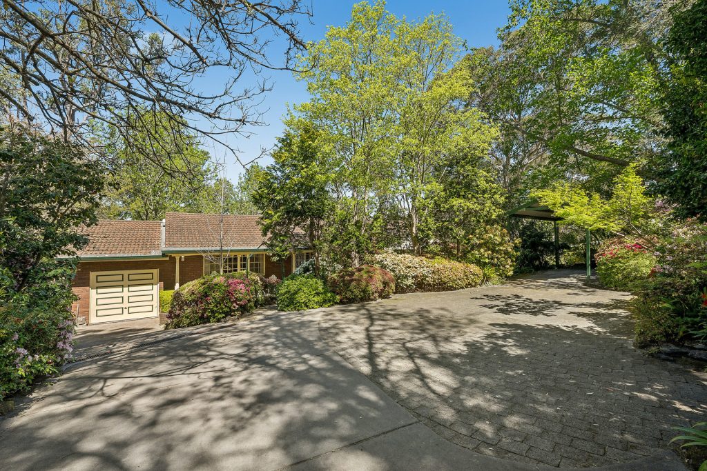 Sold - 33 Anne Crescent - New Property in Blaxland - Real Estate by Stewart Lamont
