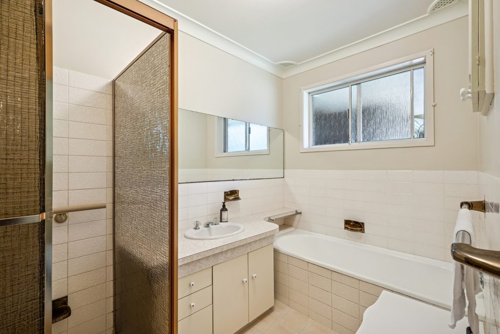 Sold - 33 Anne Crescent - New Property in Blaxland - Real Estate by Stewart Lamont