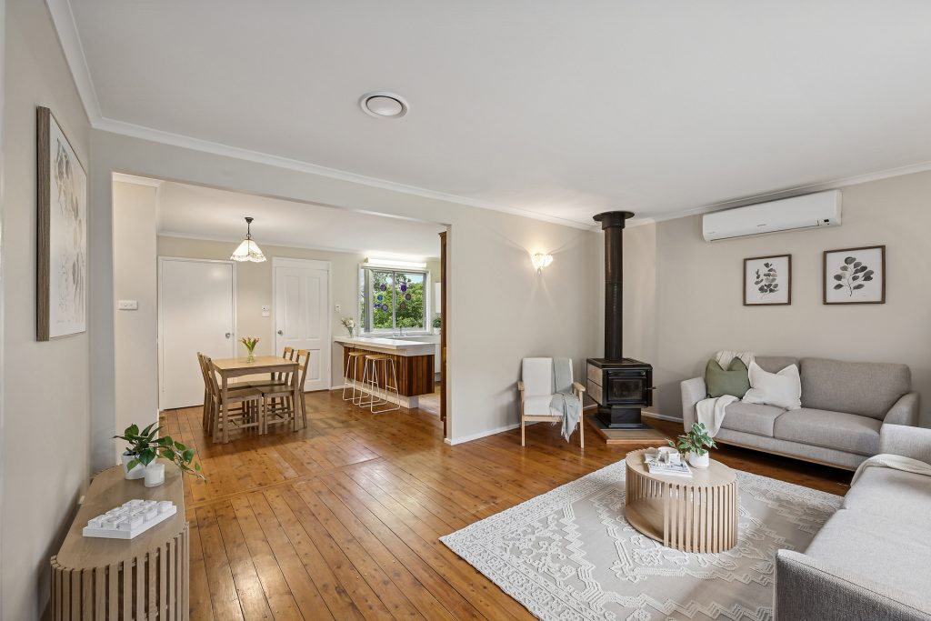 Sold - 76 Railway Parade - New Property in Warrimoo - Real Estate by 