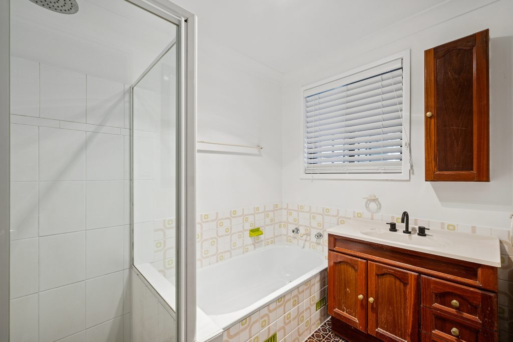 Sold - 40 Hawkins Parade - New Property in Blaxland - Real Estate by Stewart Lamont