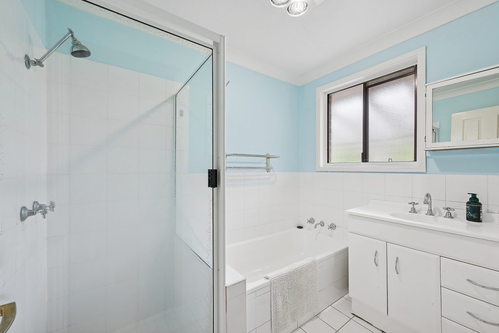 Sold - 36 Bunnal Avenue - New Property in Winmalee - Real Estate by Stewart Lamont