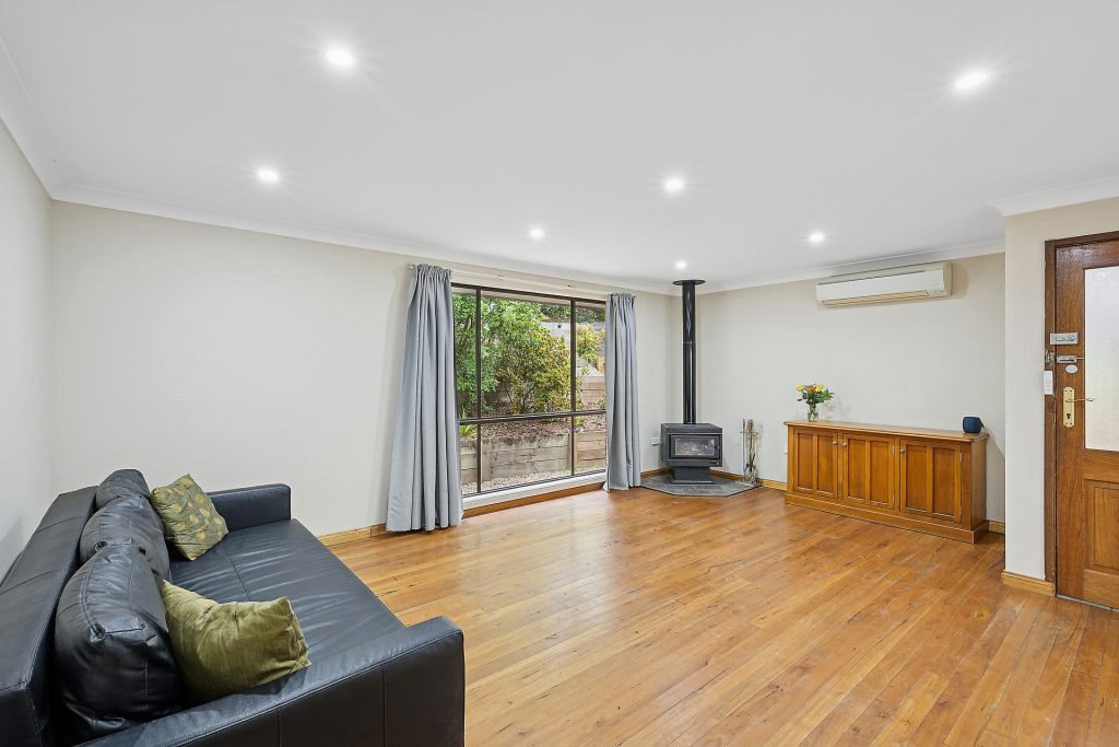 Sold - 36 Bunnal Avenue - New Property in Winmalee - Real Estate by Stewart Lamont