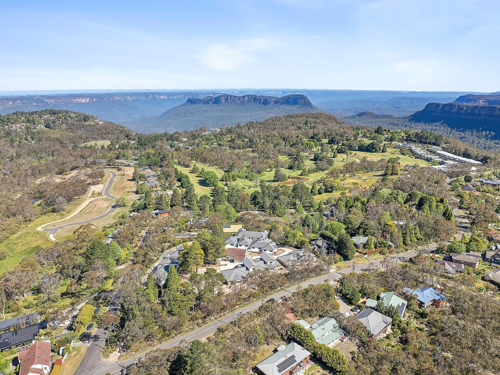 Sold - 8/108-120 Narrow Neck Road - New Property in Katoomba - Real Estate by Isla Czarnota
