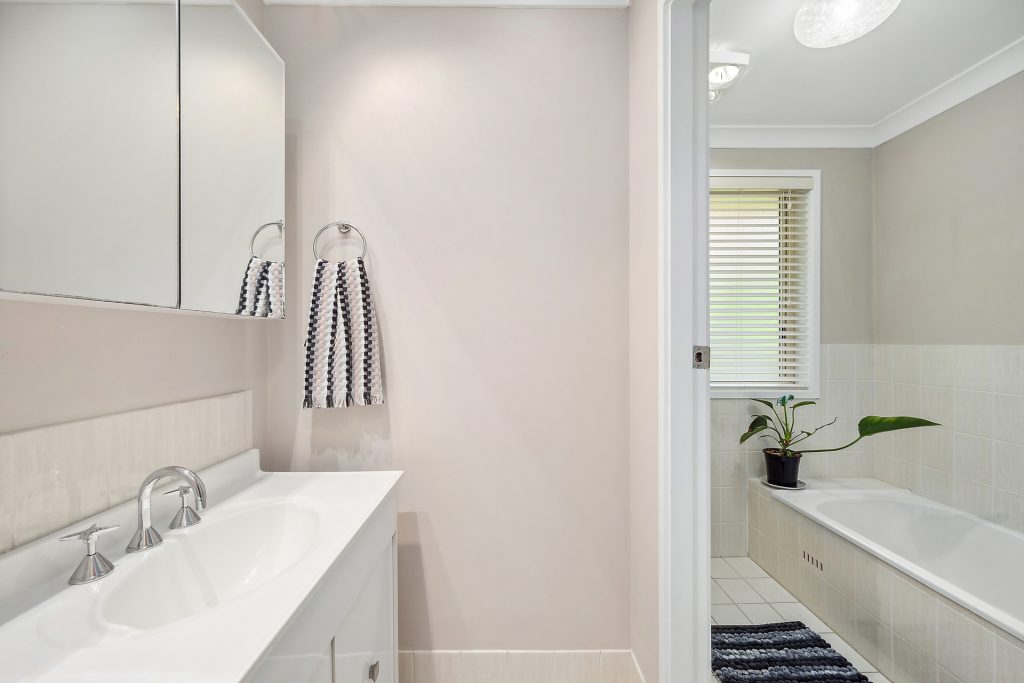 Sold - 28 Tutor Close - New Property in Winmalee - Real Estate by Stewart Lamont