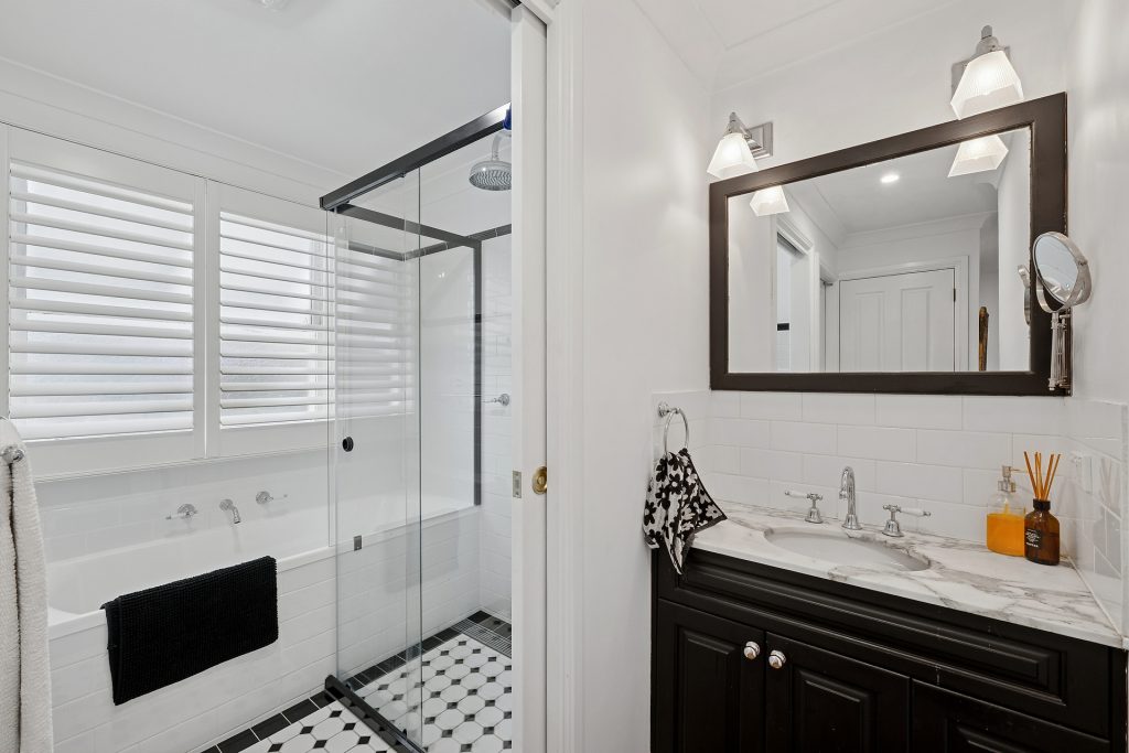 Sold - 17 Springfield Crescent - New Property in Springwood - Real Estate by Kenneth Harris
