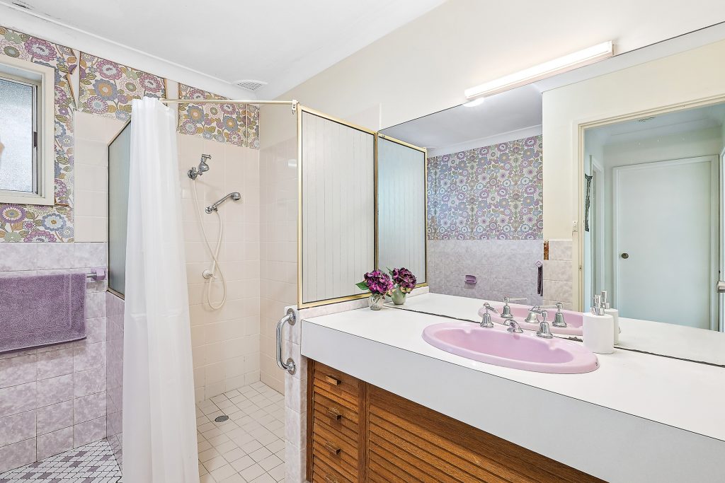 Sold - 284 Hawkesbury Road - New Property in Winmalee - Real Estate by Isla Czarnota