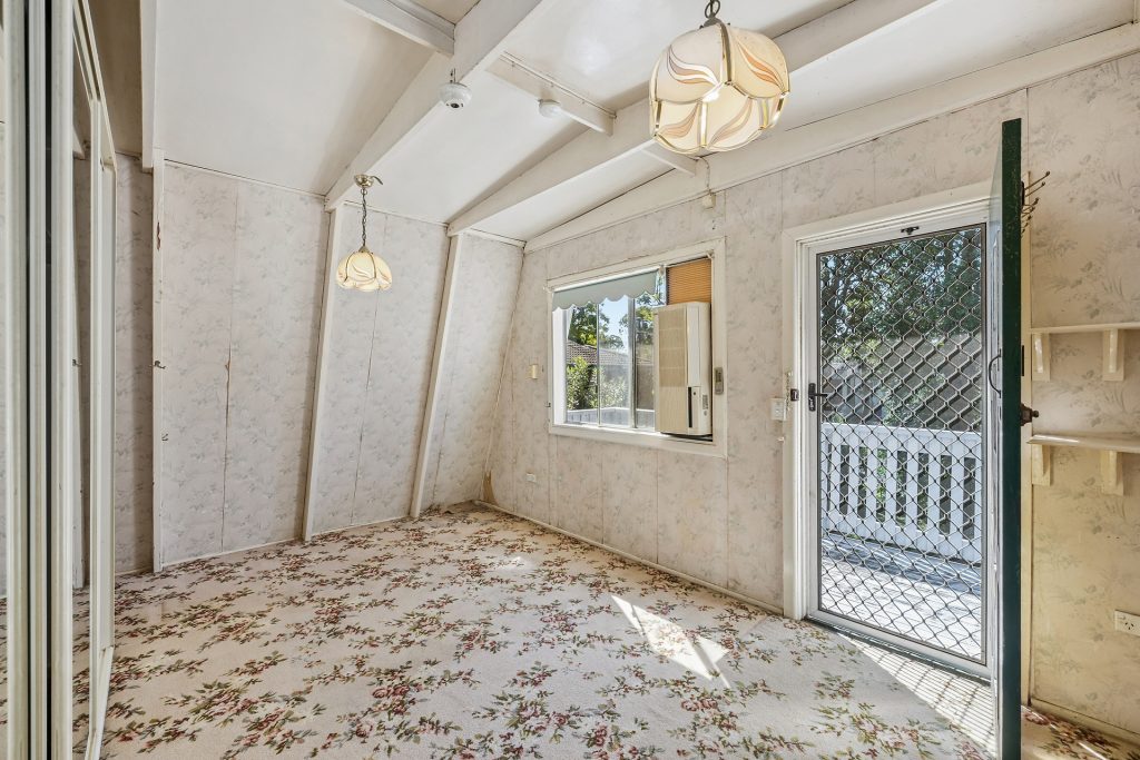 Sold - 11 The Mall - New Property in Warrimoo - Real Estate by Stewart Lamont